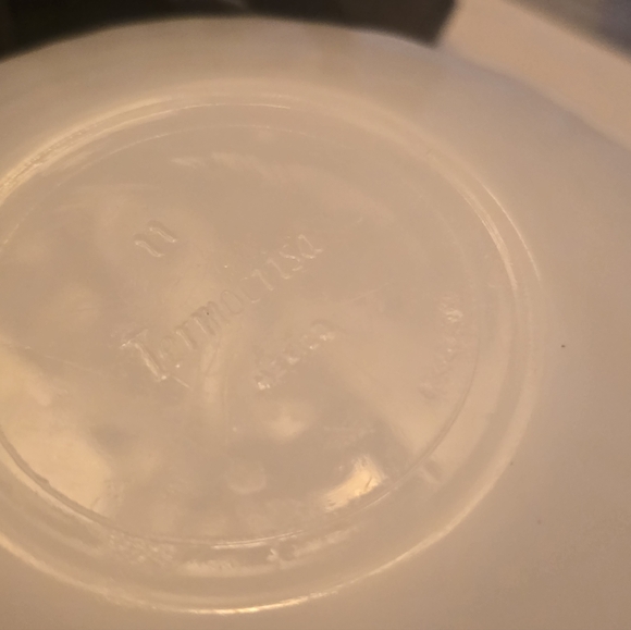 Vintage Termocrisa Mexico Opaque milk glass teacup and saucer Set - Picture 9 of 14